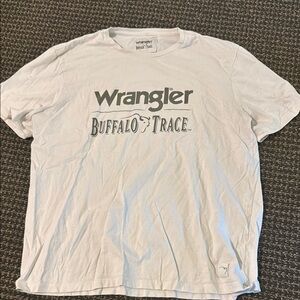Wrangler White Short Sleeve Tee with Graphic Design